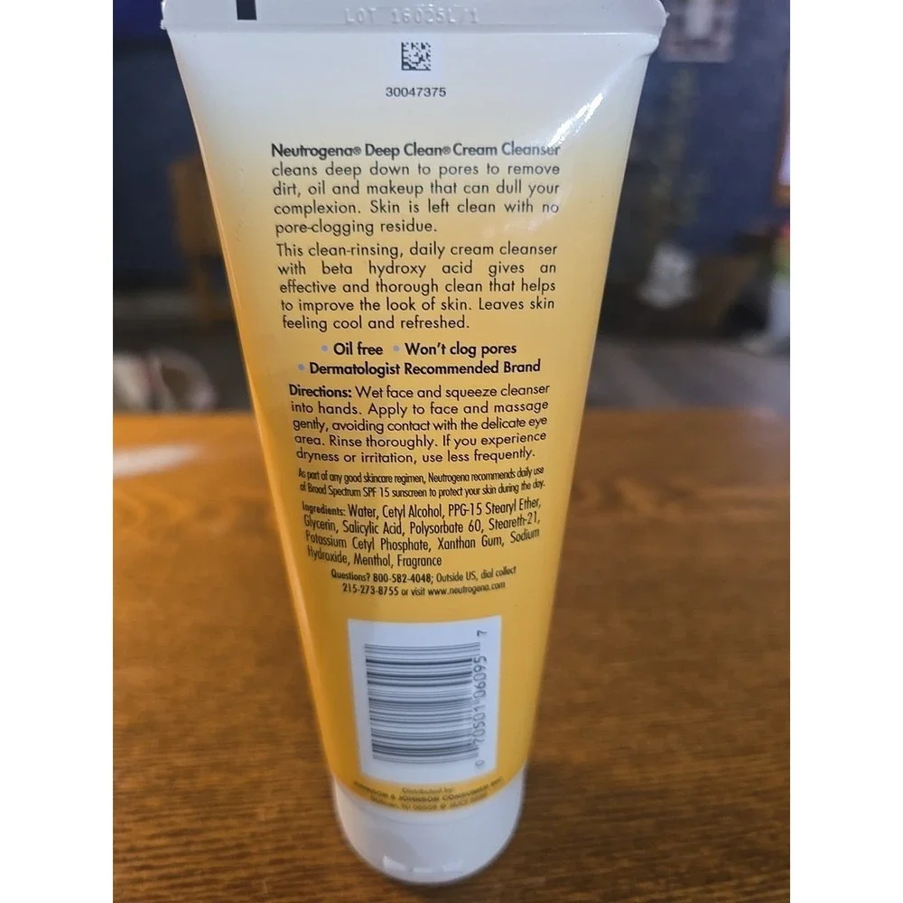 Neutrogena deep clean